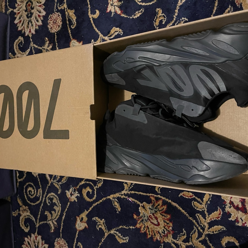 Yeezy Adidas Black 700 MNVN Size 11.5 (like new)